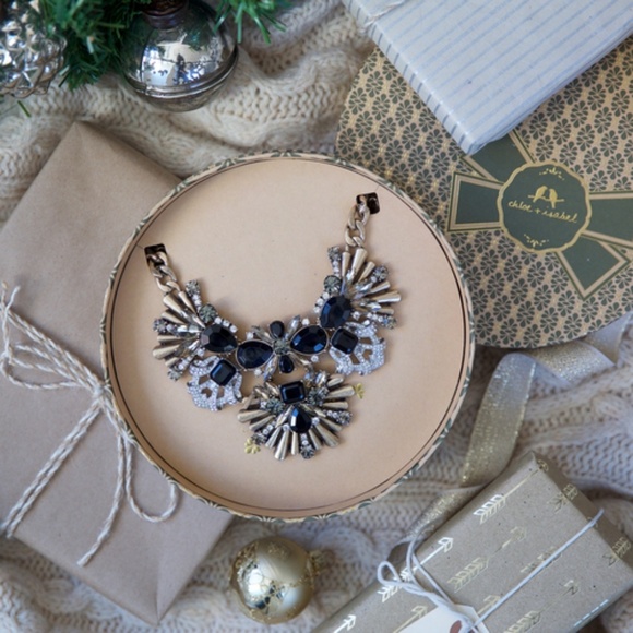 Deco Fanfare Statement Necklace w/ Gift 🎁